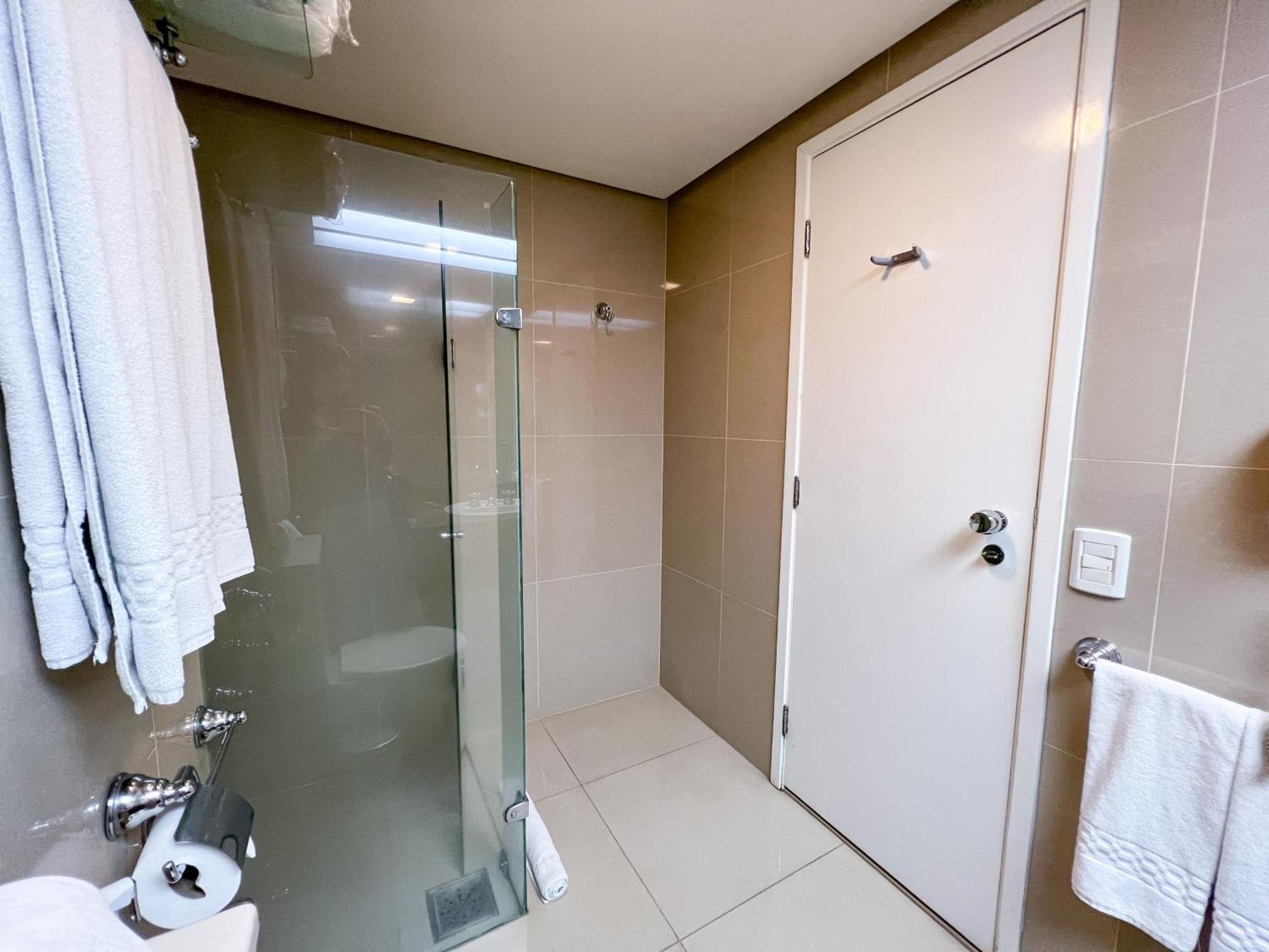Castro'S Park Hotel Goiania Bagian luar foto